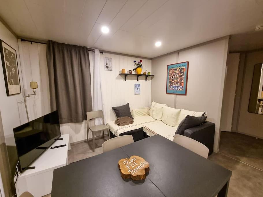 La Cabane 27 ~ Chalet Cosy Au Bord Du Lac De Peyre لابوير المظهر الخارجي الصورة